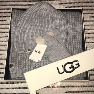 UGG Hat, Scarf, and Smart Glove Box Set